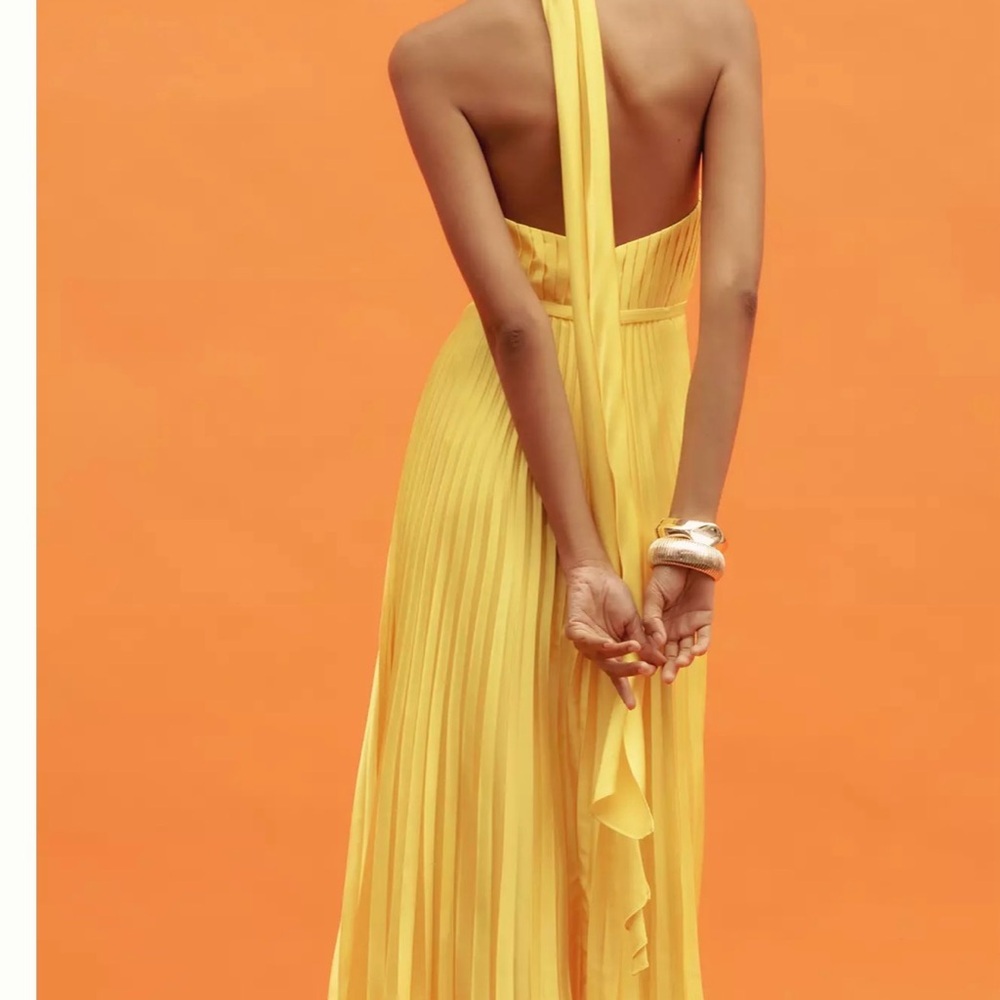Elegant Strapless Yellow Dress - Picture 3 of 13